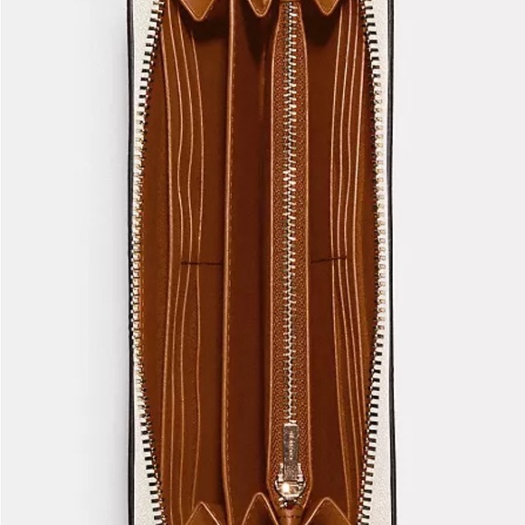 COACH WALLET IN CHALK SILVER HARDWARE - Picture 5 of 5